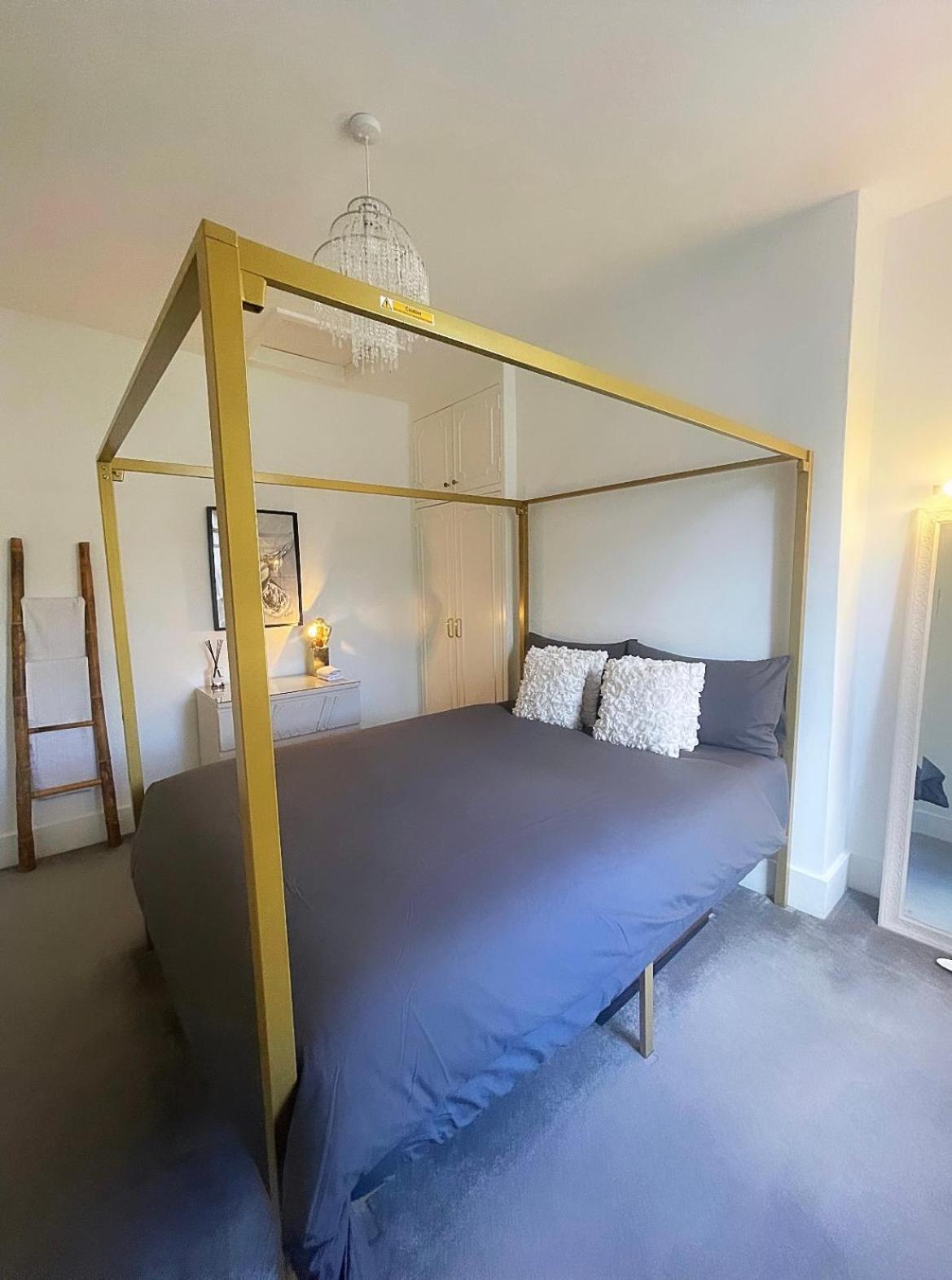 Queen Bedroom In Maida Vale Londýn Exteriér fotografie